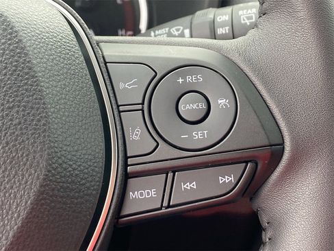 Certified 2025 Toyota RAV4 XLE Premium image 25