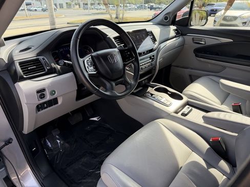 Certified 2022 Honda Pilot Special Edition image 11