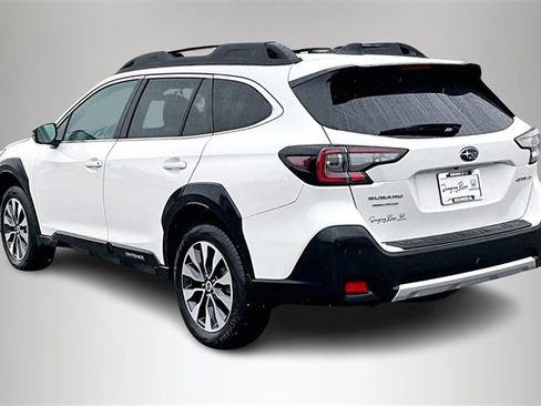 Used 2025 Subaru Outback Limited w/ Popular Package #2 image 4