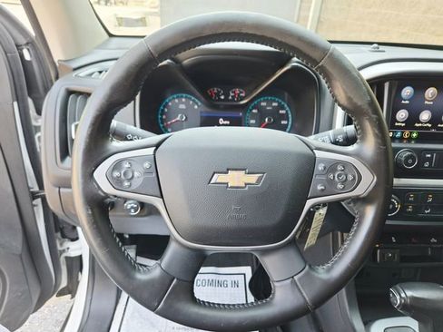 Used 2020 Chevrolet Colorado LT w/ Safety Package image 12