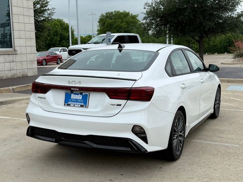 Used 2023 Kia Forte GT-Line w/ GT-Line Premium Package FWD image 5