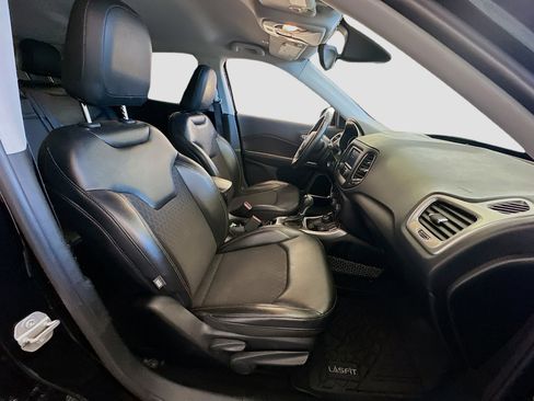Used 2017 Jeep Compass Latitude AWD/4WD image 31