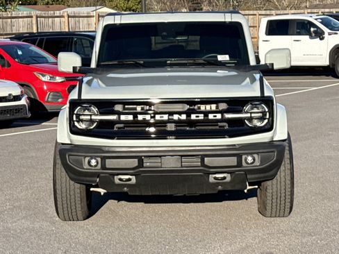 Used 2024 Ford Bronco Outer Banks image 2