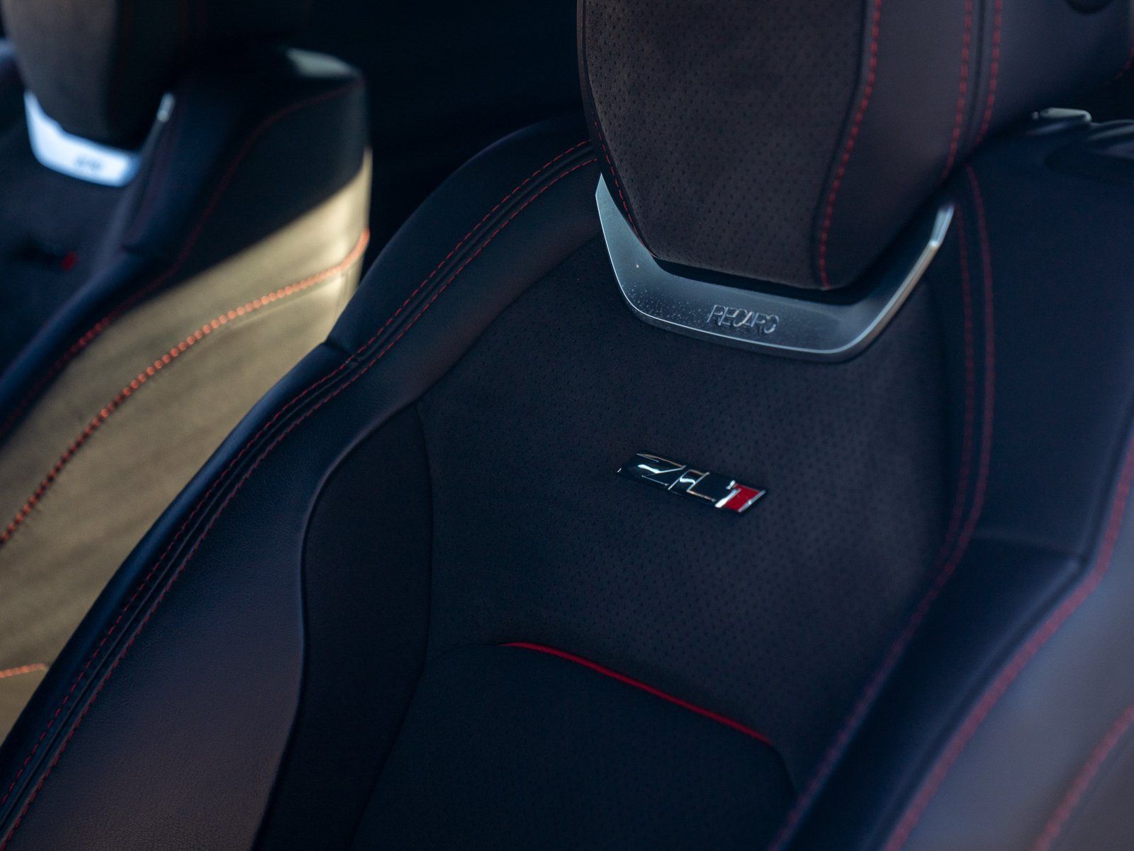 Used 2018 Chevrolet Camaro ZL1 RWD image 29
