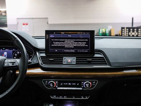 Used 2023 Audi Q5 2.0T Premium image 15