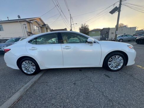 Used 2013 Lexus ES 350 image 4