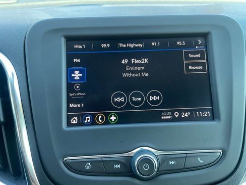 Used 2024 Chevrolet Equinox LT image 23