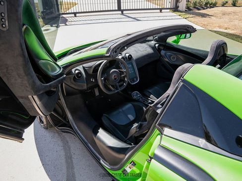 Used 2018 McLaren 570S Spider image 74