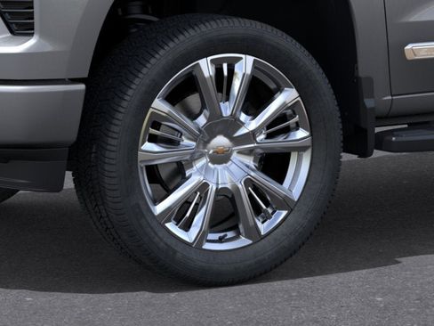 New 2026 Chevrolet Silverado 1500 High Country w/ High Country Premium Package AWD/4WD image 9
