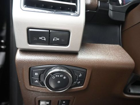 Used 2019 Ford F150 King Ranch w/ Equipment Group 601A Luxury AWD/4WD image 33
