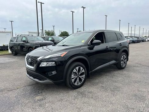 Used 2023 Nissan Rogue SV FWD image 7