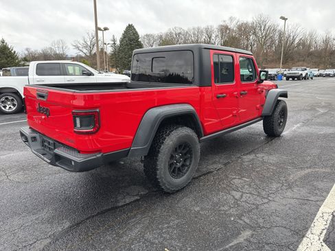 Used 2020 Jeep Gladiator Sport w/ Quick Order Package 24S image 6