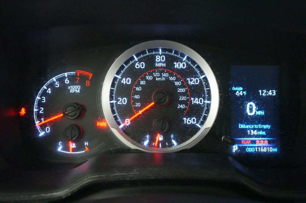 Used 2020 Toyota Corolla SE FWD image 31