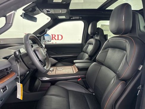 New 2025 Lincoln Navigator Black Label image 14