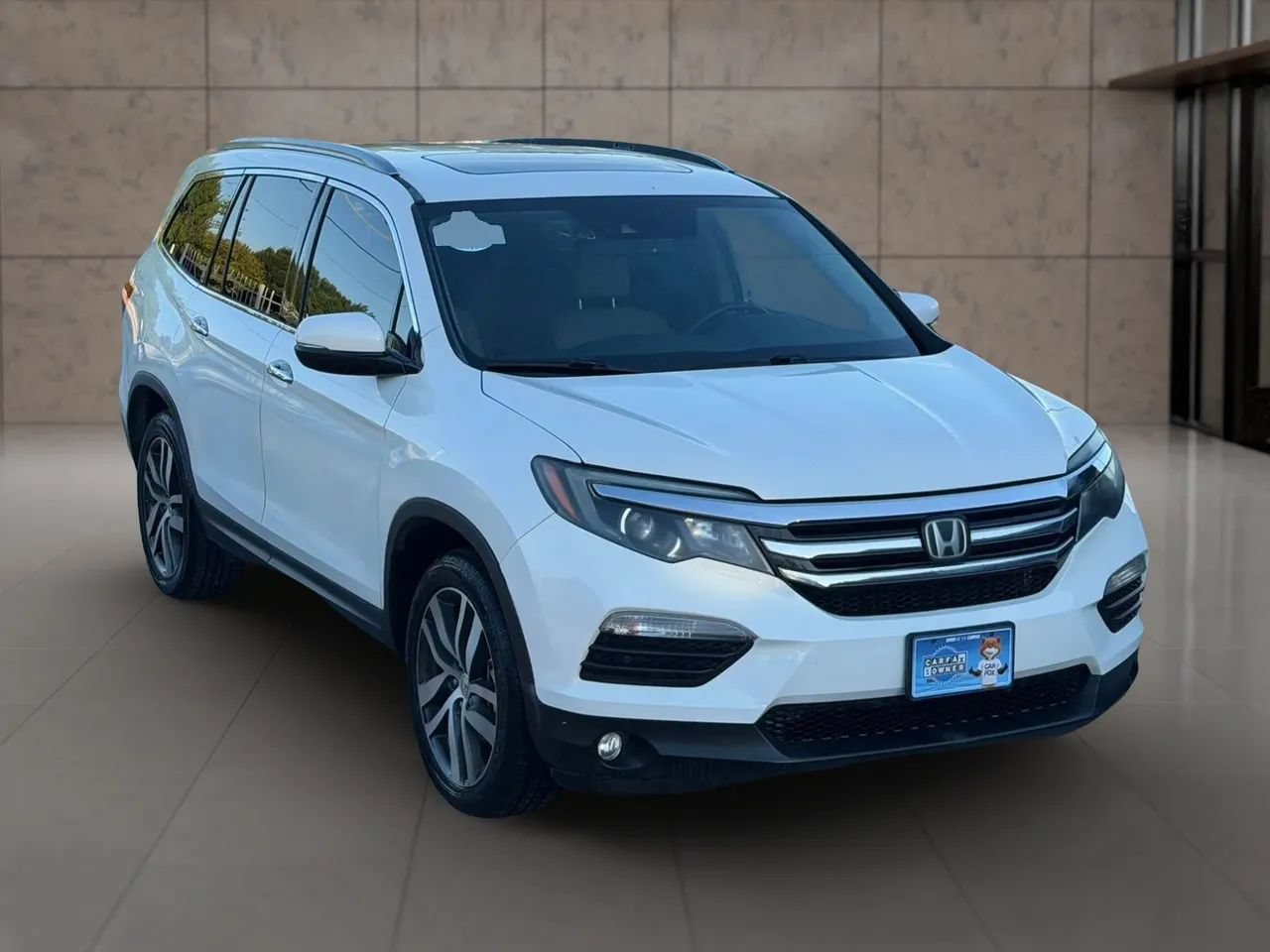 Used 2016 Honda Pilot Elite image 2