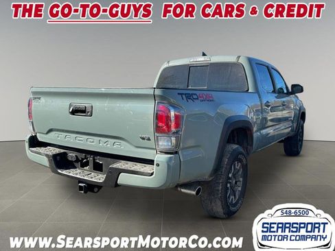 Used 2022 Toyota Tacoma TRD Off-Road image 4