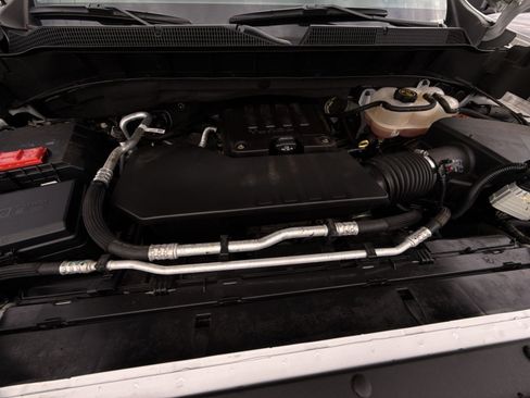 Used 2023 Chevrolet Silverado 1500 LT AWD/4WD image 23