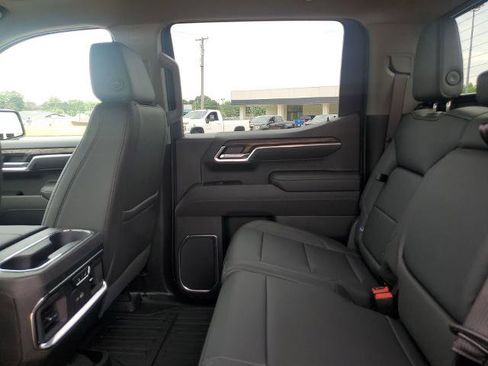 New 2026 GMC Sierra 1500 SLT w/ SLT Premium Plus Package image 31