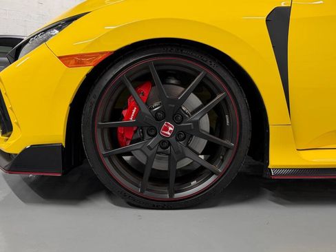 Used 2021 Honda Civic Type R Limited image 39