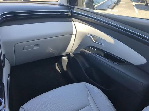 Used 2024 Hyundai Tucson Limited image 16