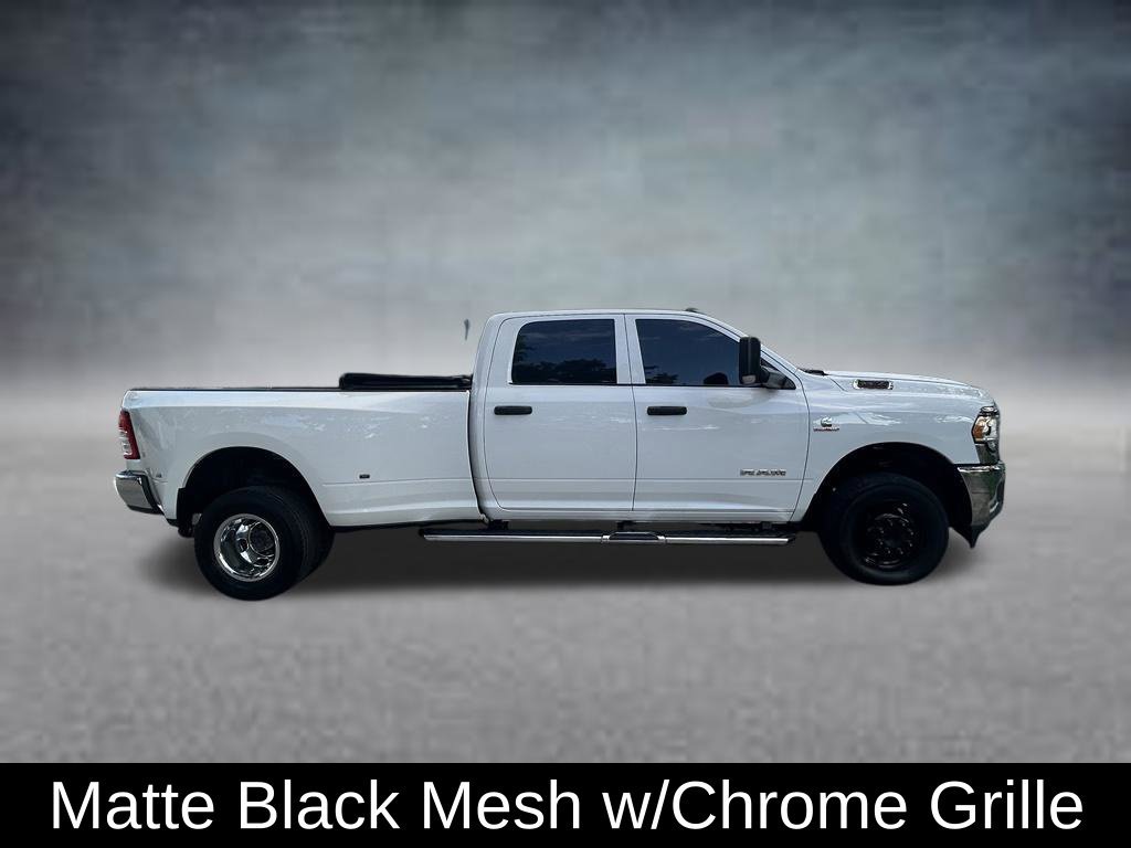 Used 2022 RAM 3500 Tradesman w/ Chrome Appearance Group AWD/4WD image 8