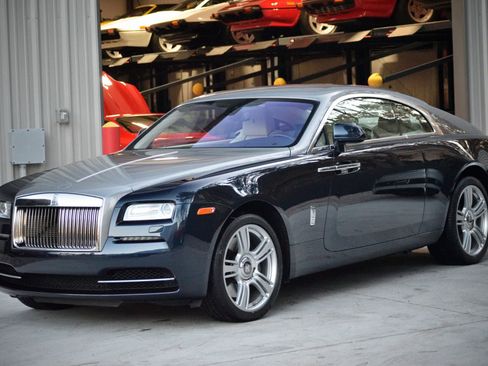 Used 2016 Rolls-Royce Wraith RWD image 5