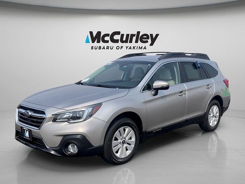 Used 2018 Subaru Outback 2.5i Premium AWD/4WD image 1