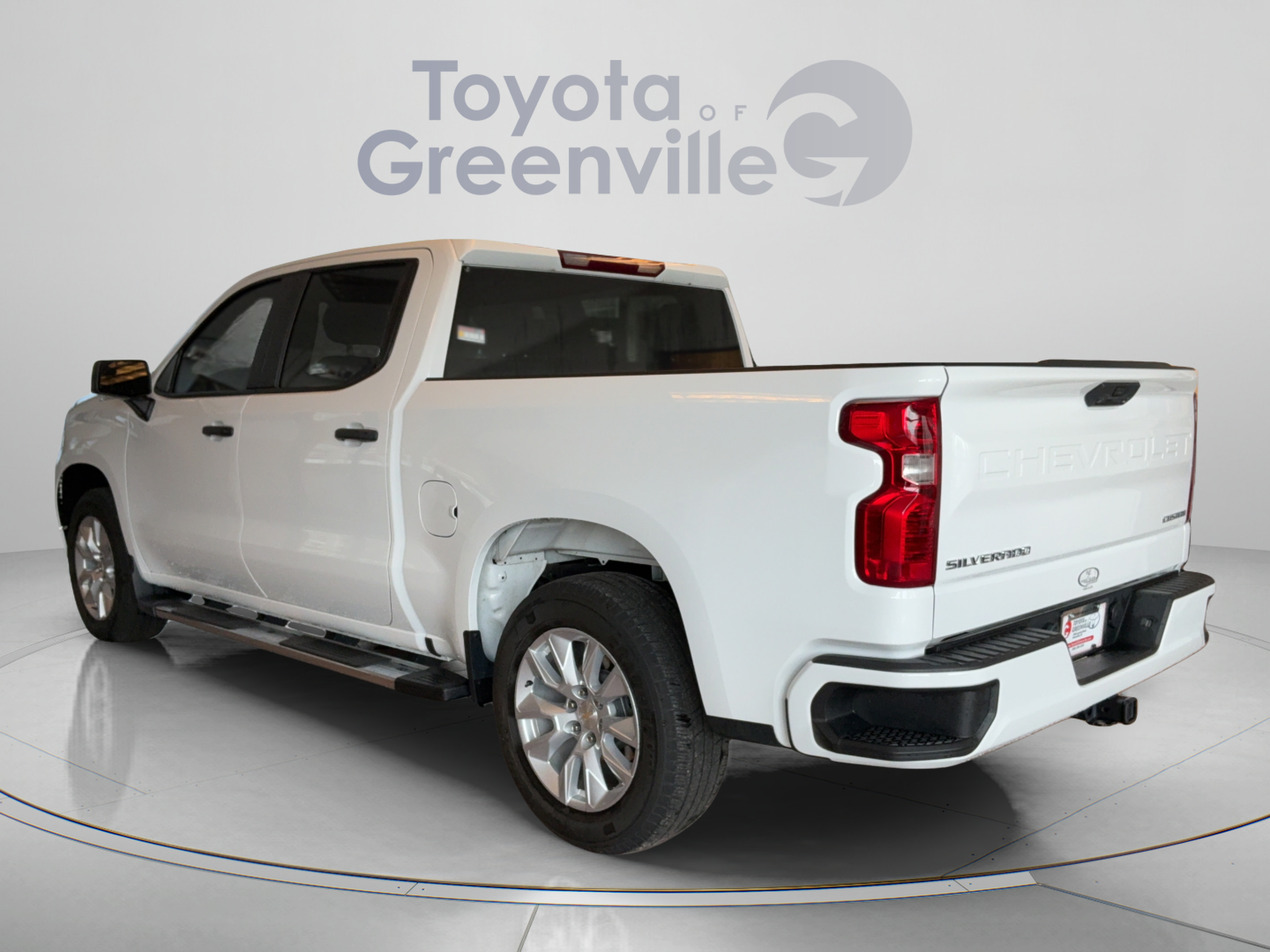 Used 2024 Chevrolet Silverado 1500 Custom RWD image 4