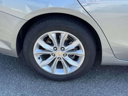 Used 2023 Chevrolet Malibu LT FWD image 11