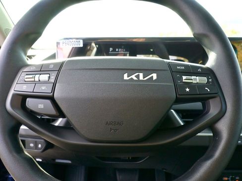 Used 2025 Kia K4 LXS FWD image 21