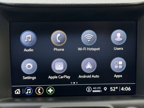 Used 2022 GMC Terrain AT4 image 28