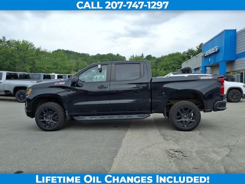 Used 2022 Chevrolet Silverado 1500 Custom Trail Boss AWD/4WD image 8