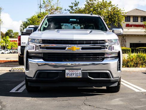 Used 2021 Chevrolet Silverado 1500 LT image 2