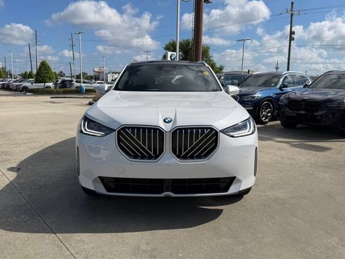 New 2026 BMW X3 xDrive30i w/ Premium Package AWD/4WD image 2