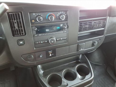 Used 2024 Chevrolet Express 2500 w/ Driver Convenience Package image 17
