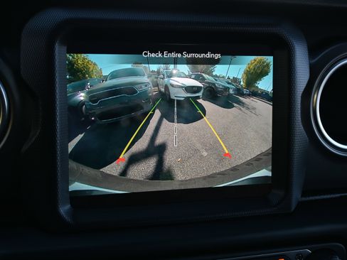 Used 2023 Jeep Wrangler Unlimited Rubicon 4xe w/ Cold Weather Group image 15