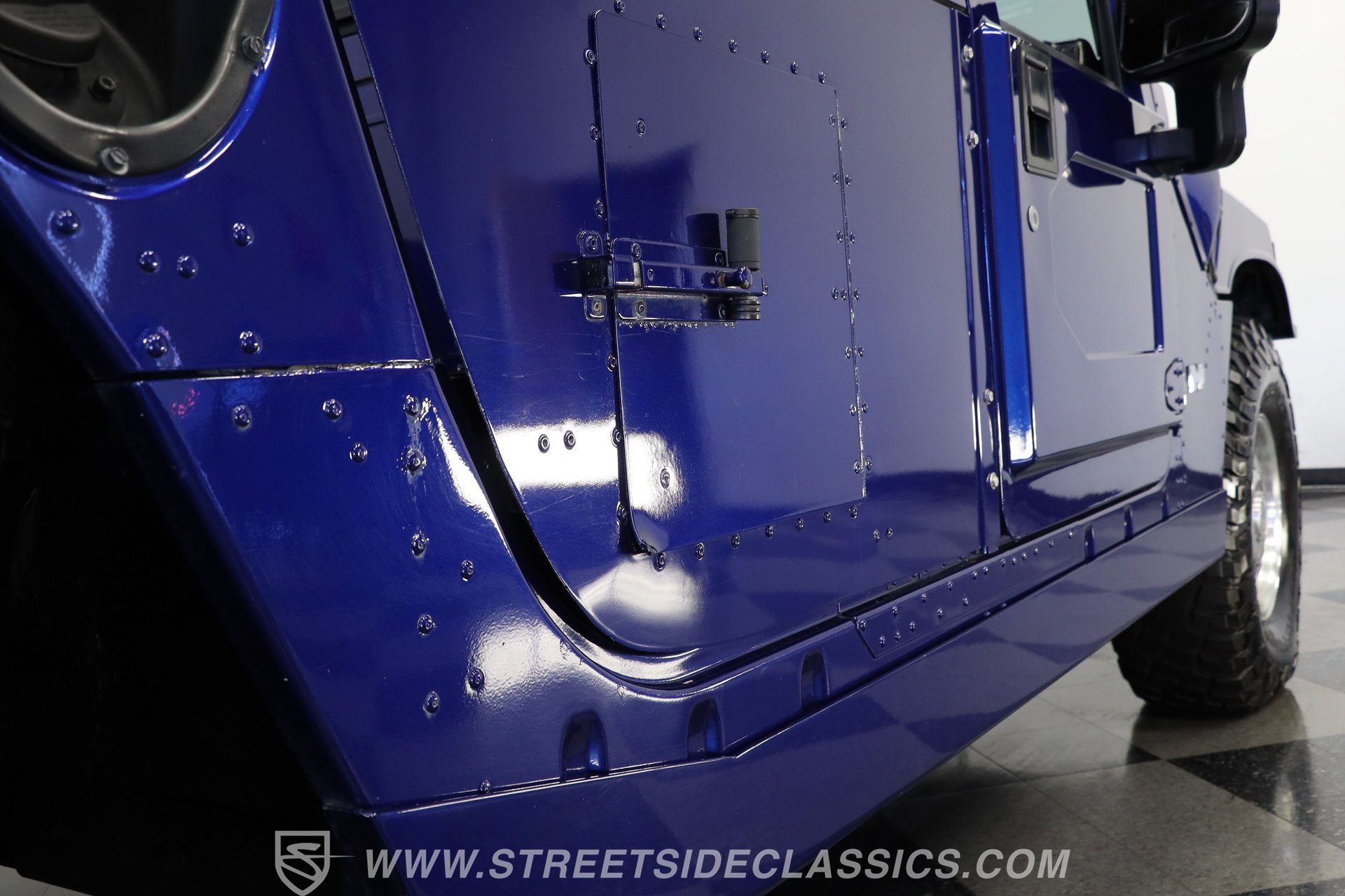 Used 2003 HUMMER H1 2-Door Hard Top AWD/4WD image 29