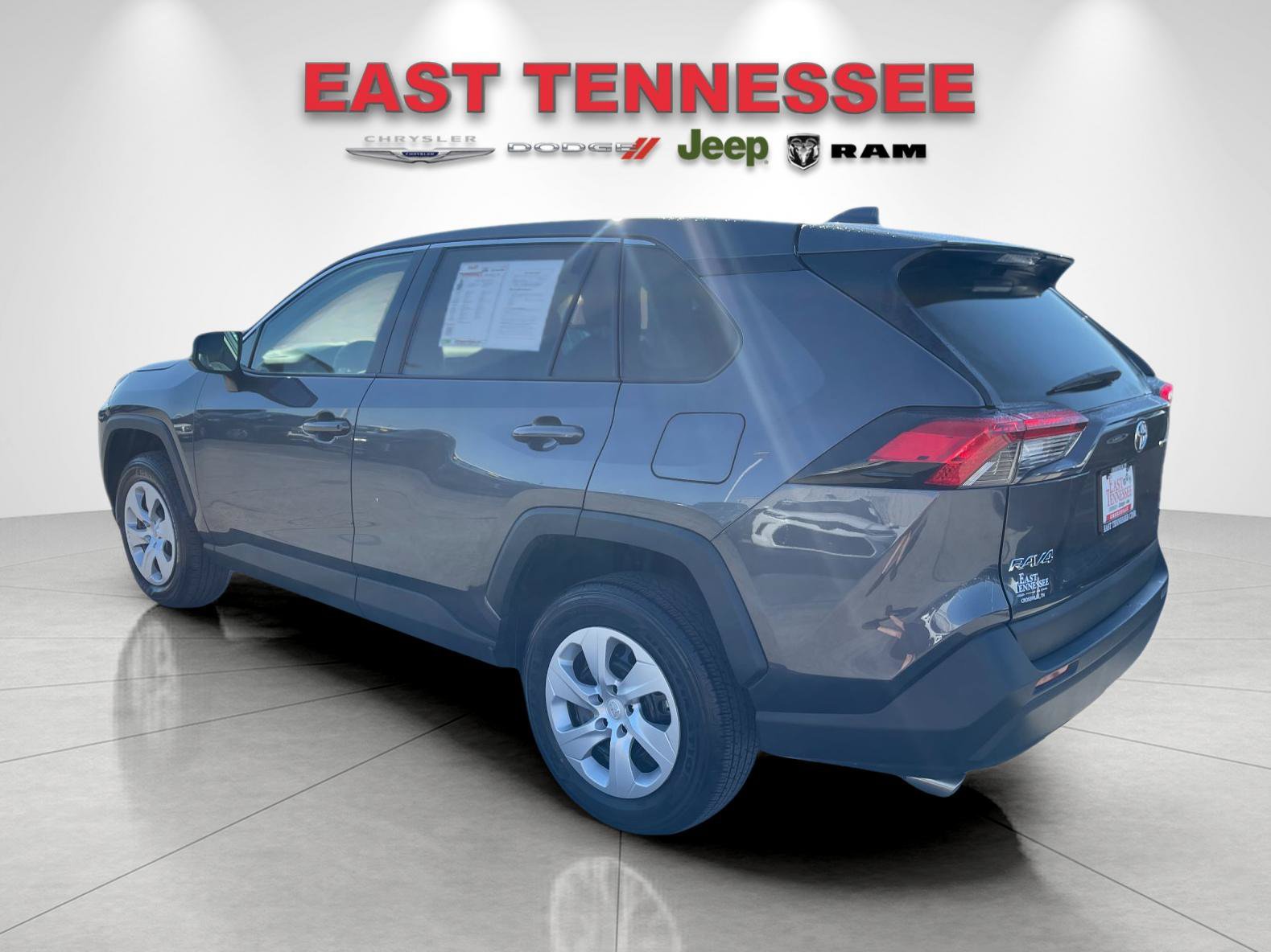 Used 2025 Toyota RAV4 LE AWD/4WD image 5
