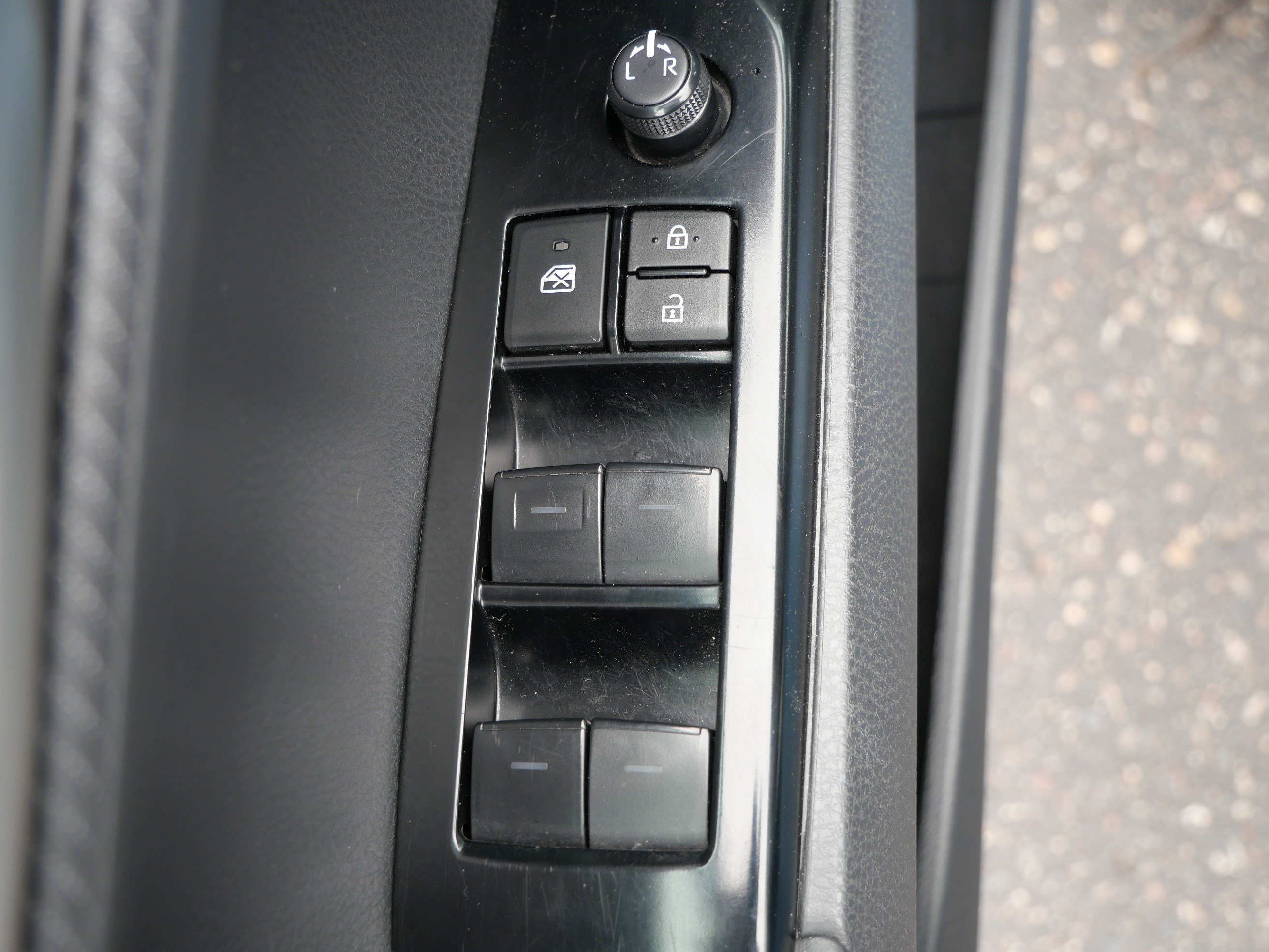 Certified 2025 Toyota Camry SE FWD image 20