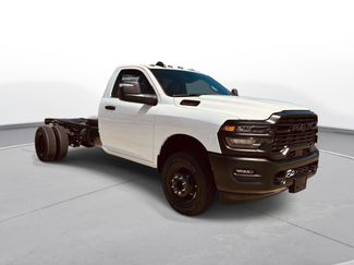 New 2025 RAM 3500 Tradesman video 2