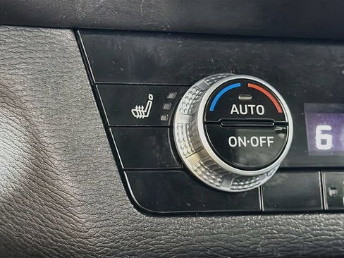 Used 2024 Mitsubishi Outlander SE Black Edition AWD/4WD image 22