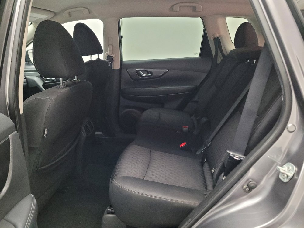 Used 2020 Nissan Rogue SV AWD/4WD image 18