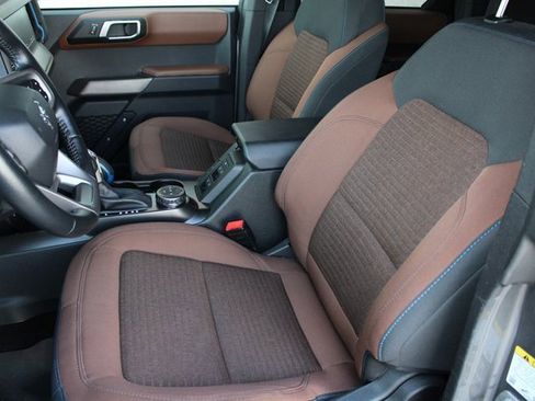 Used 2023 Ford Bronco Outer Banks image 15
