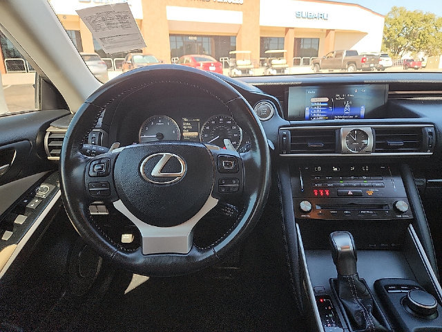 Used 2017 Lexus IS 200t RWD image 11