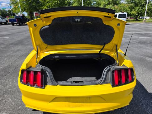 Used 2016 Ford Mustang Convertible w/ Equipment Group 051A RWD image 9