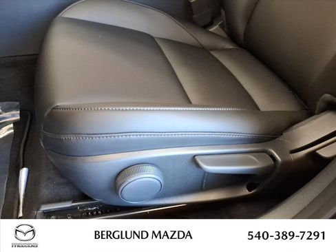 New 2026 MAZDA MAZDA3 s Sport FWD image 11