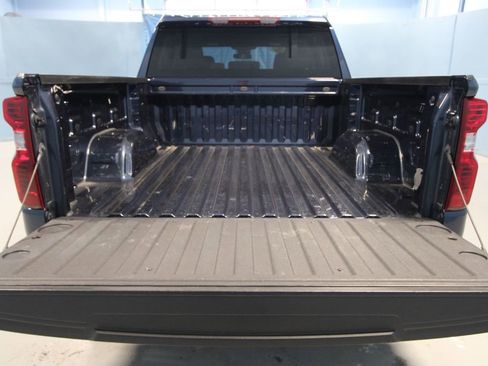 Used 2022 Chevrolet Silverado 1500 LT image 40