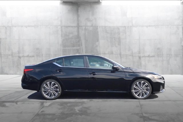New 2026 Nissan Altima 2.5 SV w/ SV Premium Package FWD image 5