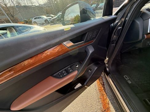 Certified 2021 Audi Q5 2.0T Premium image 32