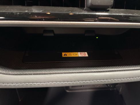 Used 2024 Toyota Highlander XLE image 34